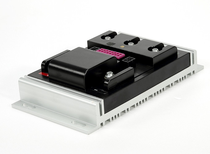 ZAU C2000馬達控制器